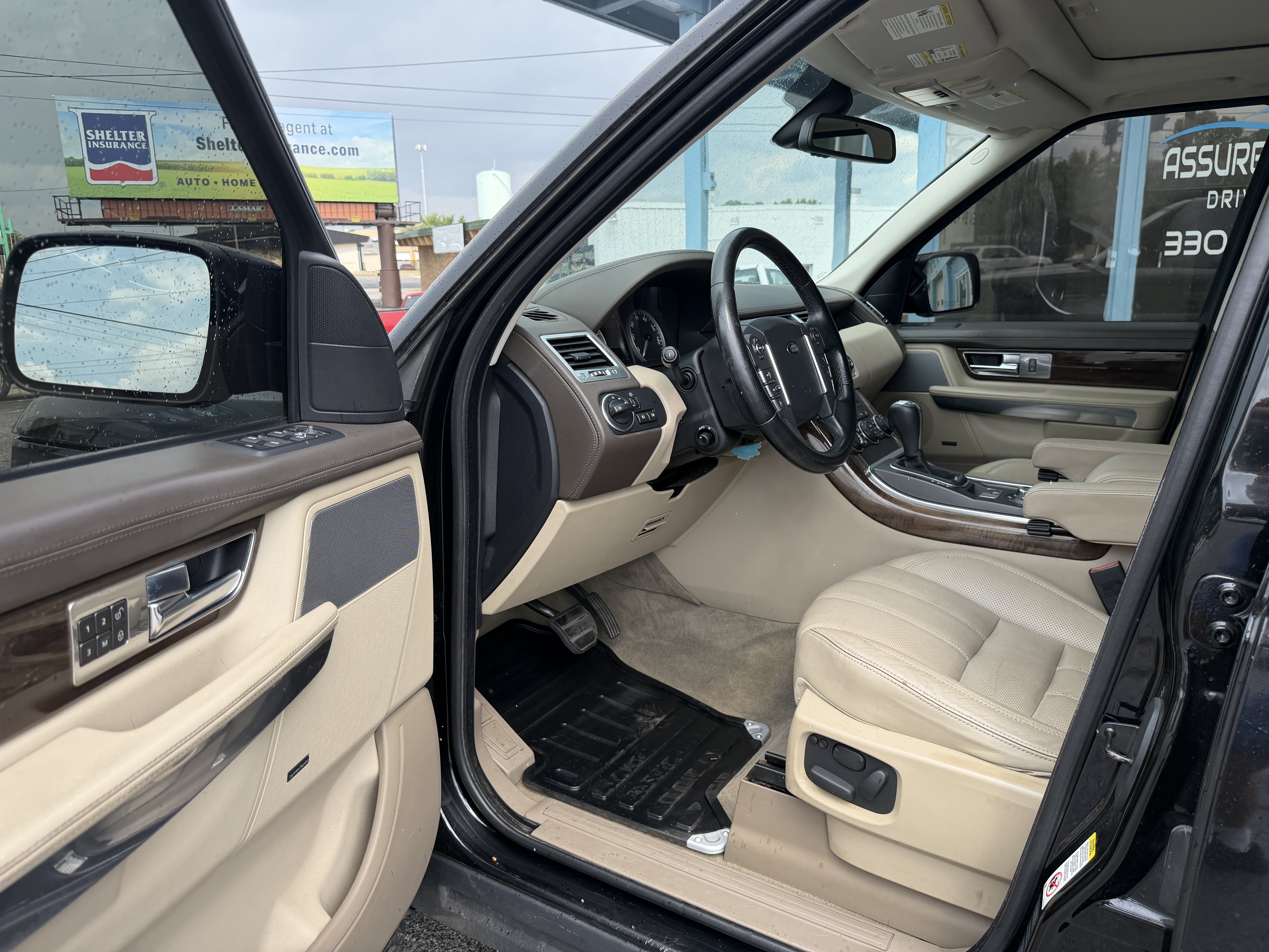 Used 2011 Land Rover Range Rover Sport HSE LUX AWD/4WD image 9