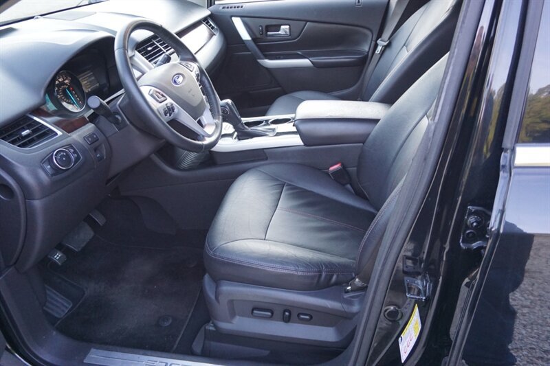 Used 2012 Ford Edge Limited w/ Driver Entry Pkg FWD image 23