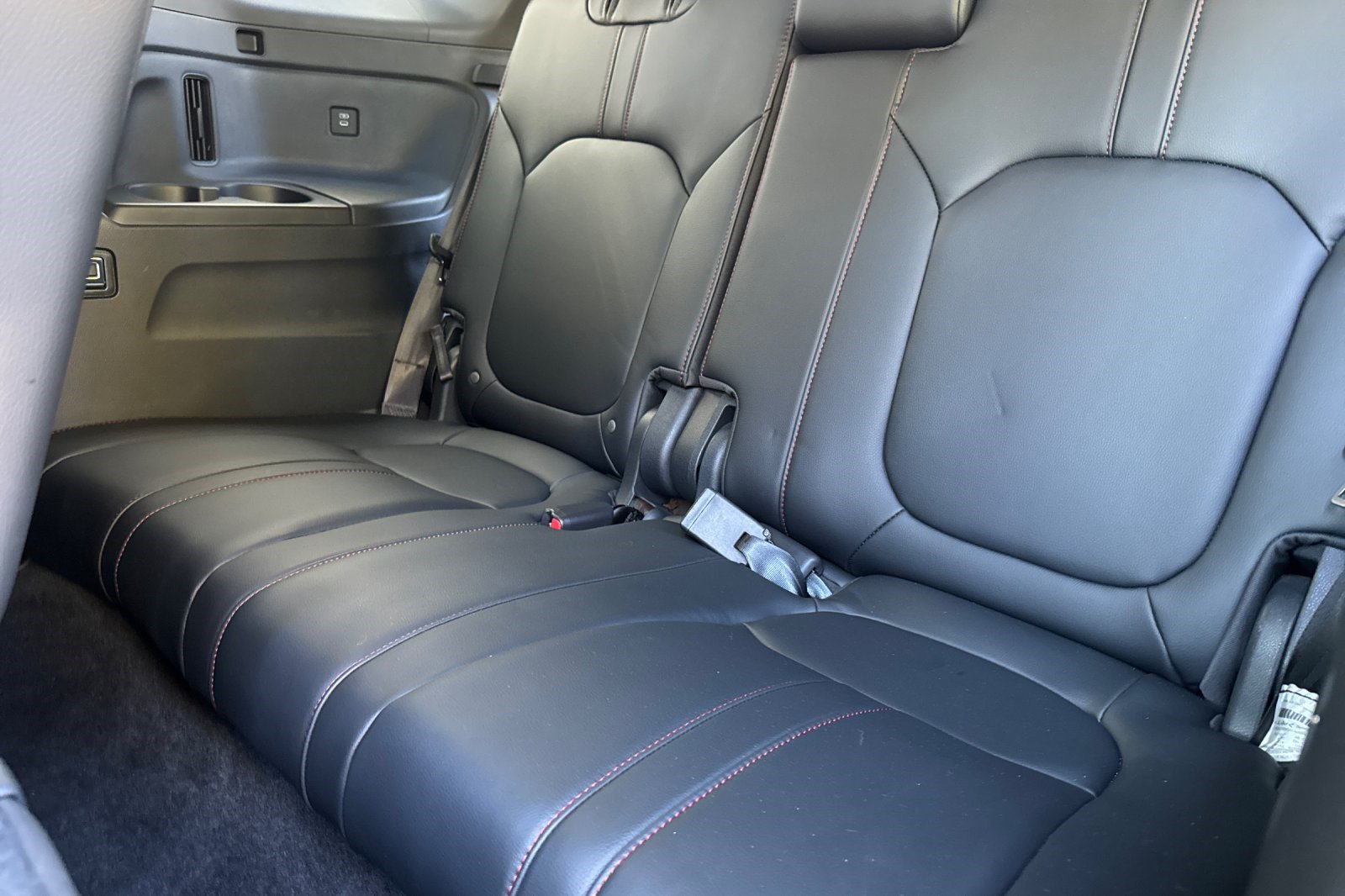 Used 2025 Honda Pilot Black Edition image 27