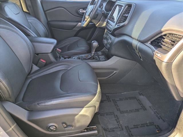 Used 2021 Jeep Cherokee Latitude Lux w/ Comfort/Convenience Group AWD/4WD image 20