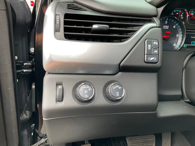 Used 2020 Chevrolet Tahoe LT w/ RST Edition AWD/4WD image 9