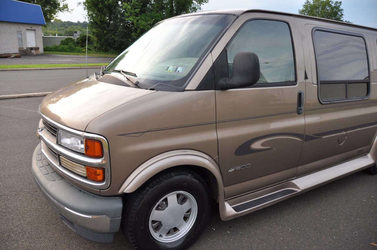 Used 1996 Chevrolet Express 1500 image 4