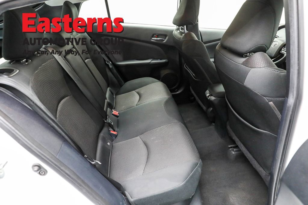 Used 2022 Toyota Prius LE image 20