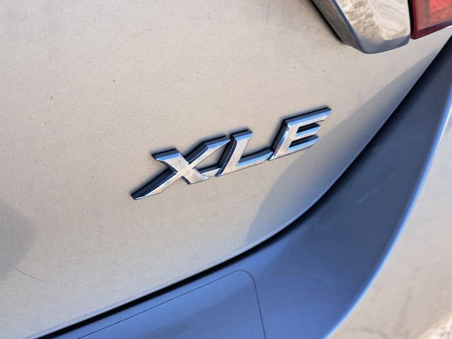 Used 2015 Toyota Camry XLE image 26