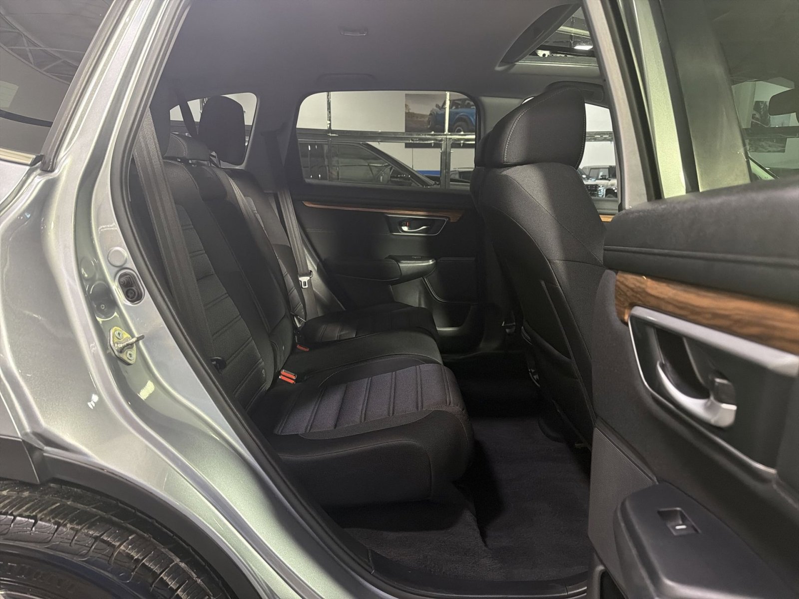 Used 2020 Honda CR-V EX image 25