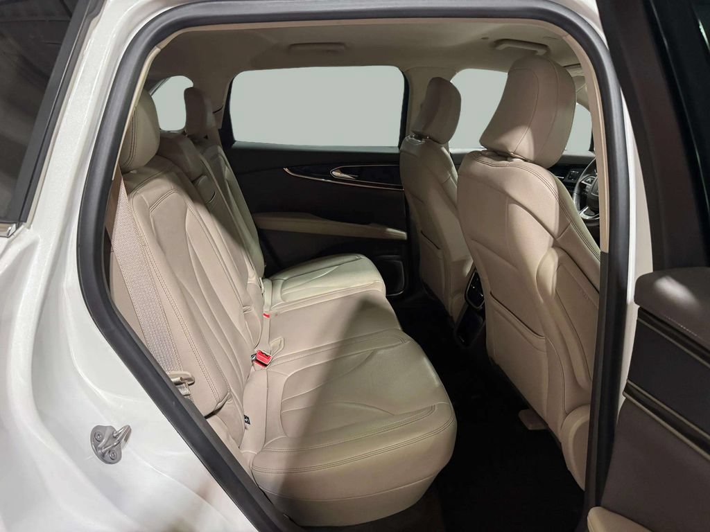 Certified 2022 Lincoln Nautilus FWD image 22