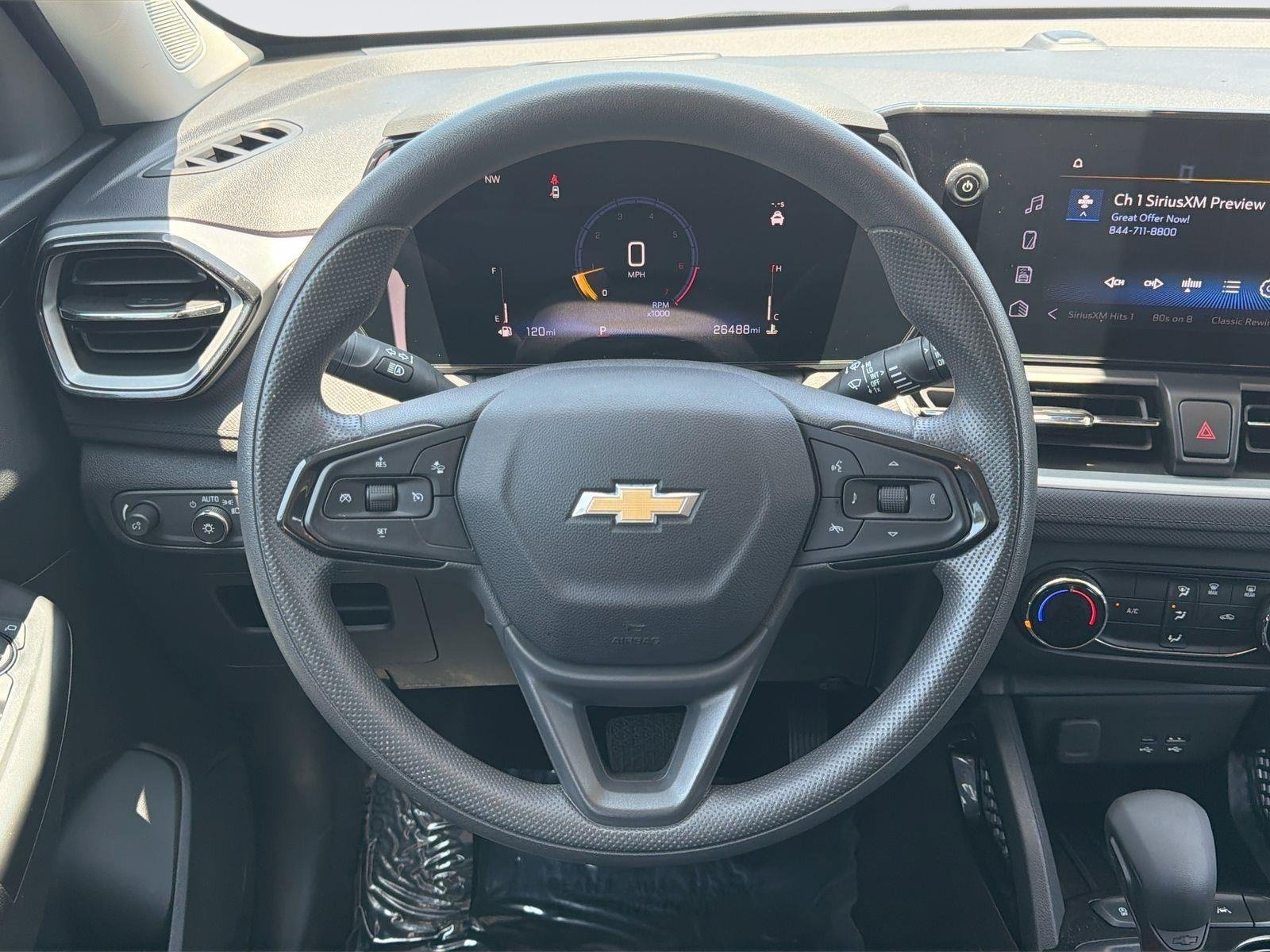 Used 2025 Chevrolet TrailBlazer LS FWD image 7