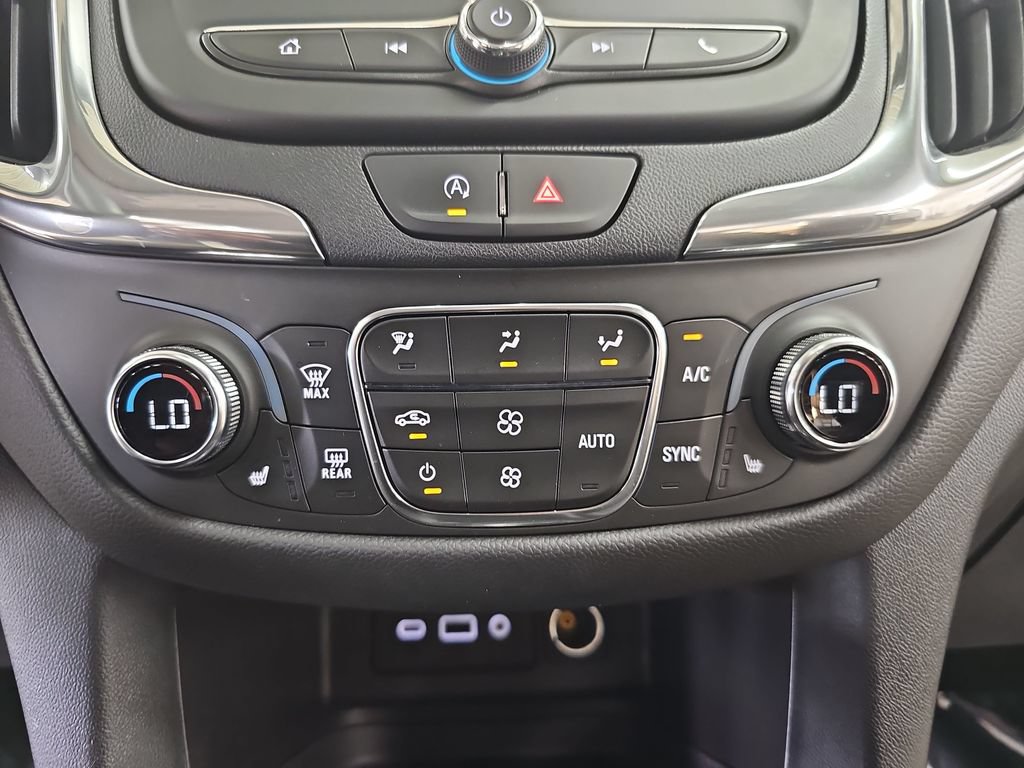 Used 2023 Chevrolet Equinox LT AWD/4WD image 21