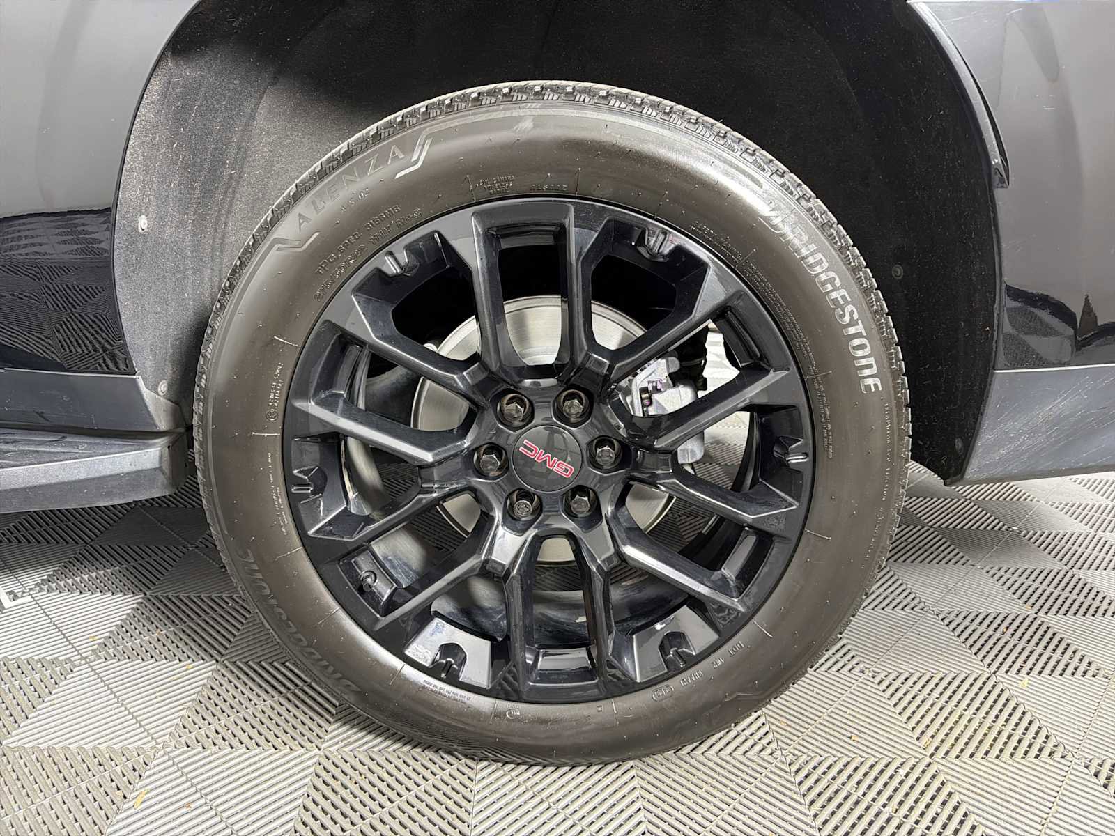 Used 2022 GMC Yukon XL SLT w/ SLT Luxury Package image 40