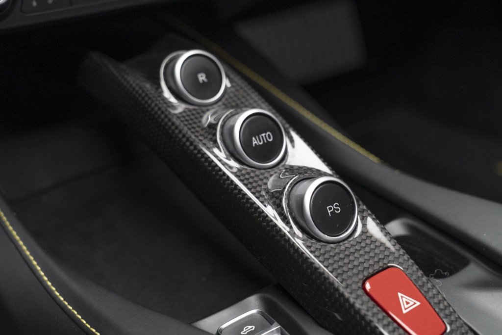 Used 2019 Ferrari Portofino image 64