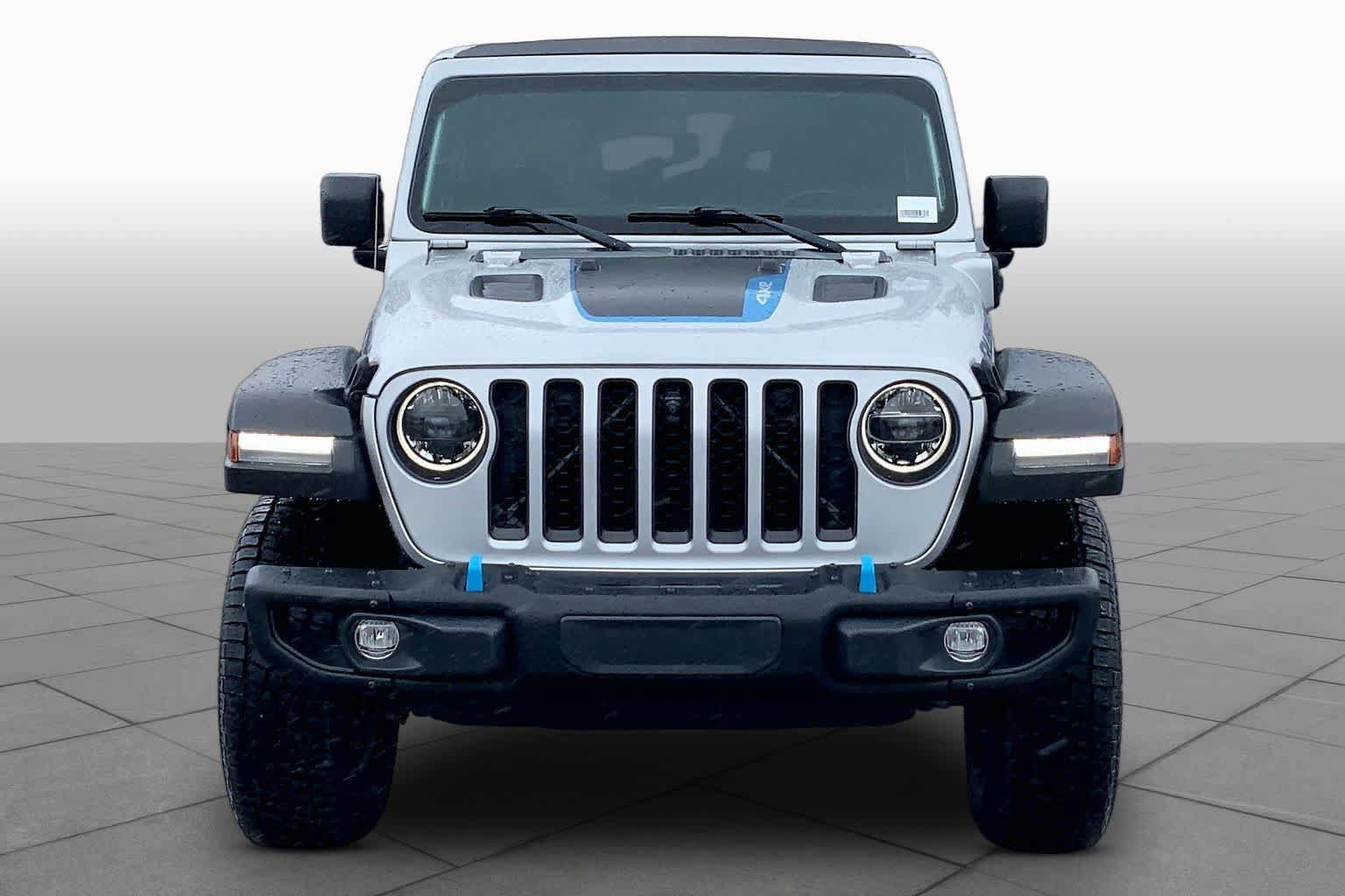 Used 2023 Jeep Wrangler Unlimited Rubicon 4xe w/ Steel Bumper Group AWD/4WD image 4