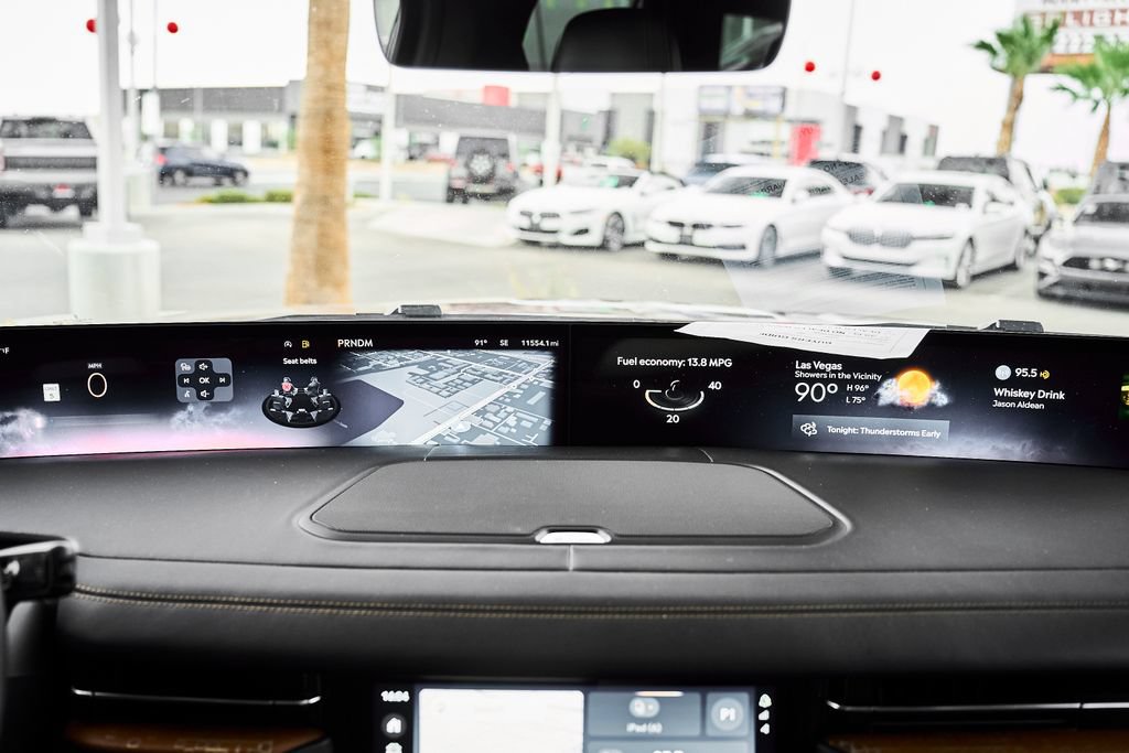 Used 2025 Lincoln Navigator Black Label AWD/4WD image 31