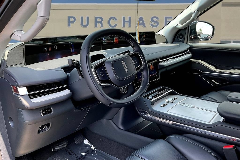 New 2027 Lincoln Navigator L Premier RWD image 7