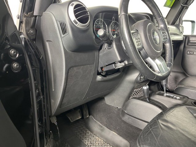 Used 2013 Jeep Wrangler Unlimited Sport image 26