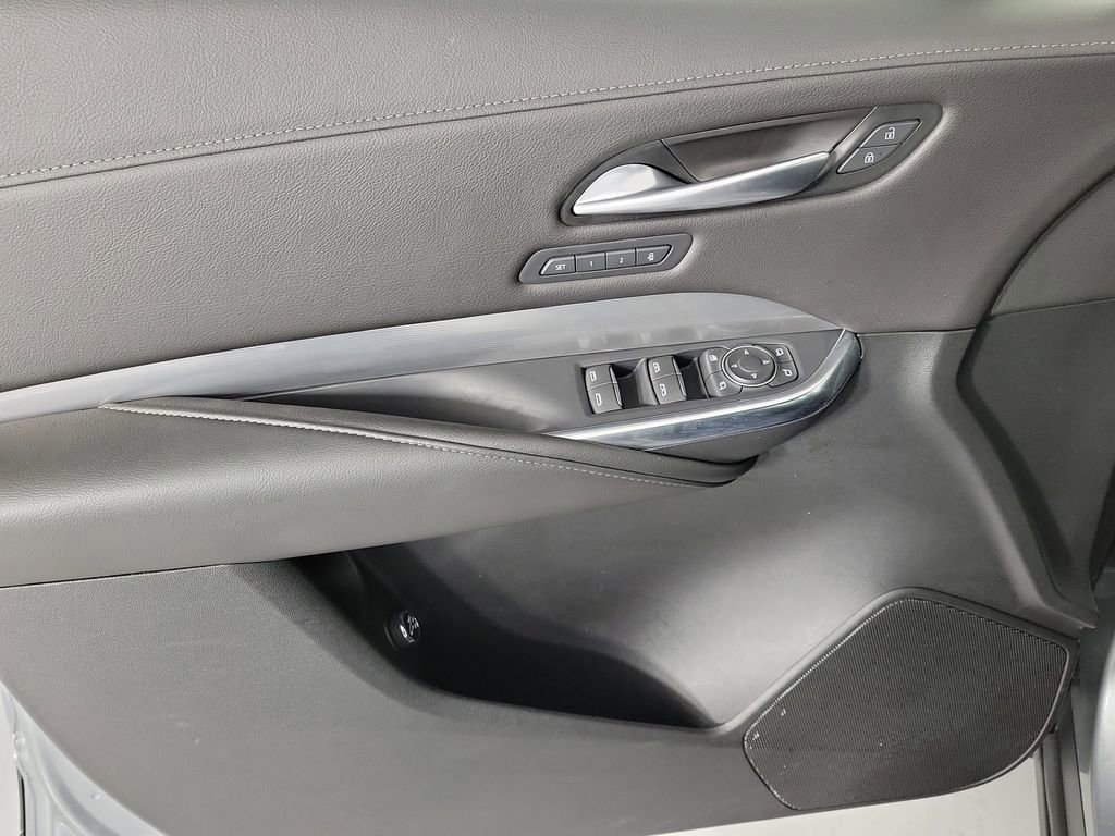Certified 2025 Cadillac XT4 Premium Luxury FWD image 17