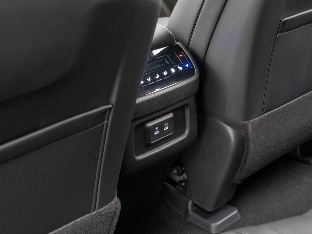 New 2026 INFINITI QX60 Luxe image 17