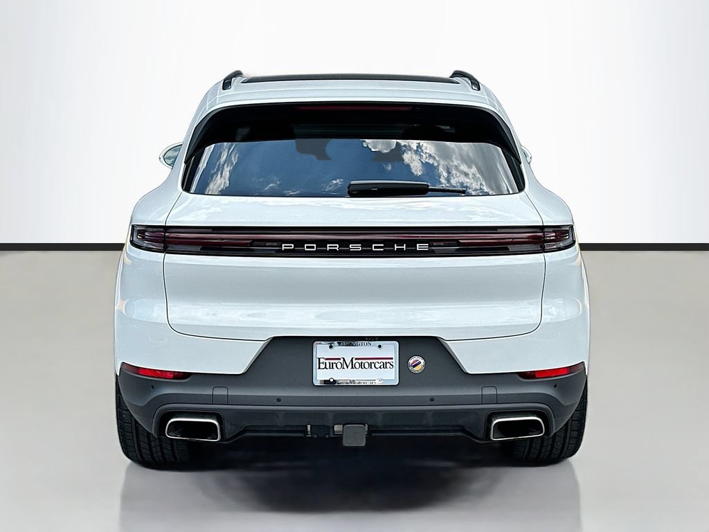 Certified 2026 Porsche Cayenne AWD/4WD image 10