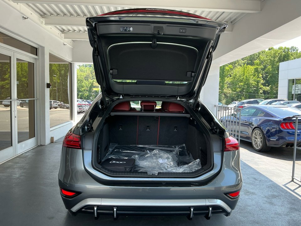 New 2025 Audi S6 e-tron Prestige image 14