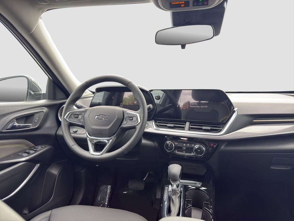 New 2026 Chevrolet Trax ACTIV w/ Sunroof Package FWD image 14