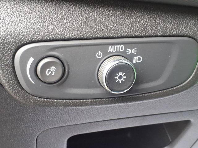 Used 2024 Chevrolet TrailBlazer LT w/ LT Cold Weather Package AWD/4WD image 14