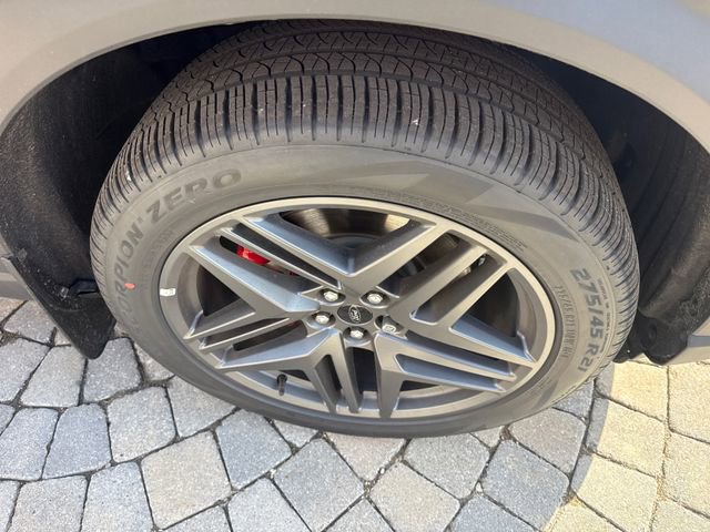 New 2026 Ford Explorer ST-Line w/ ST-Line Street Pack image 12