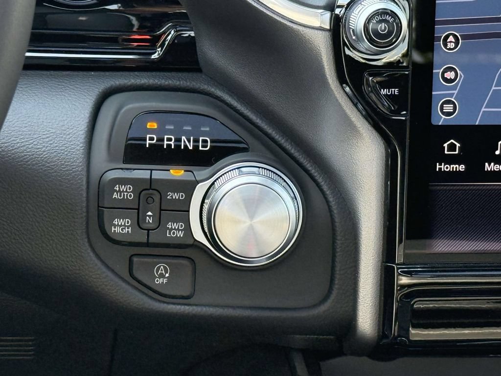 New 2026 RAM 1500 Laramie AWD/4WD image 22