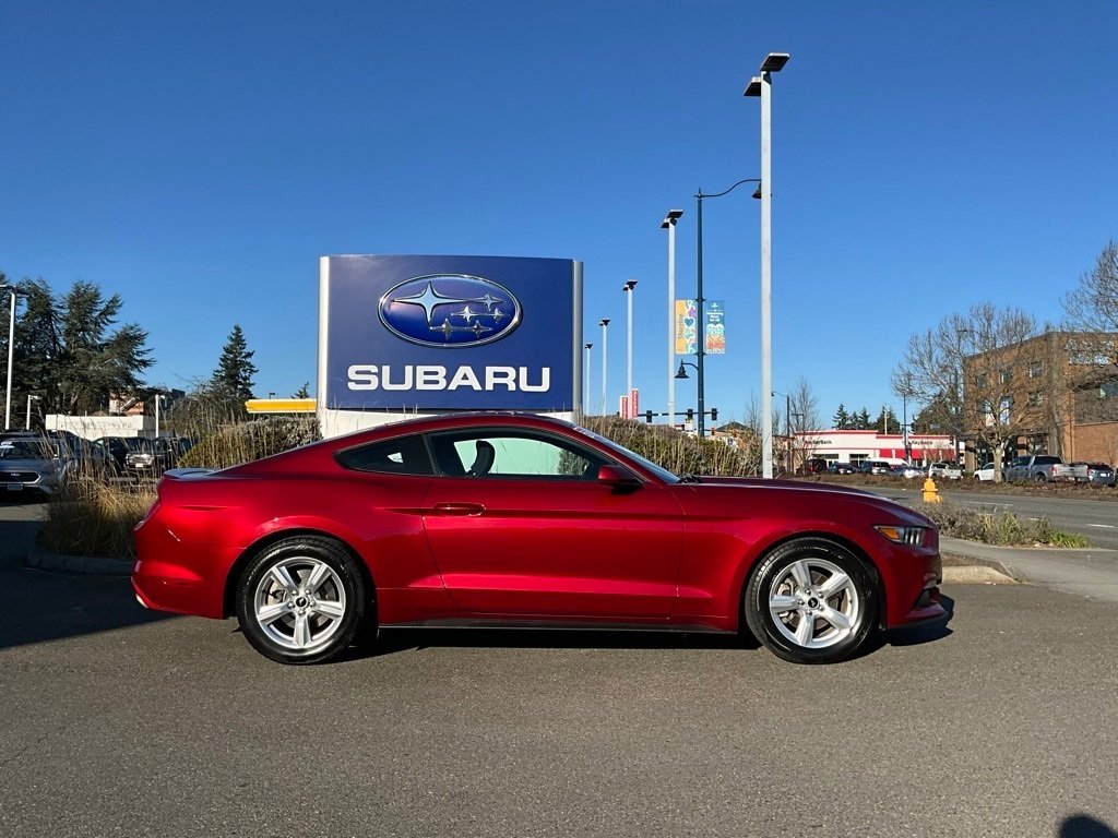 Used 2015 Ford Mustang Coupe image 8
