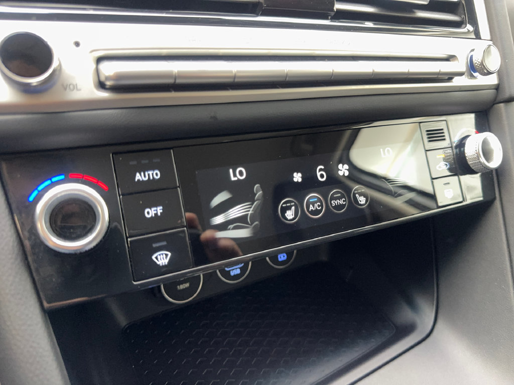 Used 2026 Genesis G70 2.5T RWD image 69