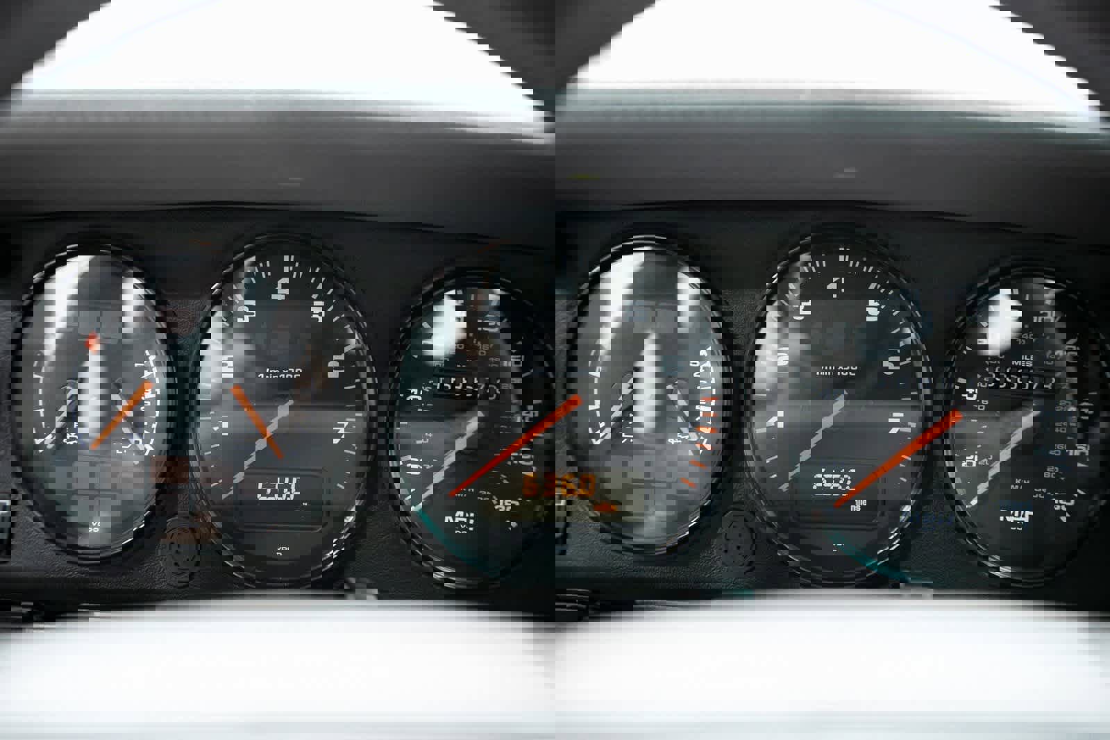 Used 1992 Porsche 911 Turbo image 21