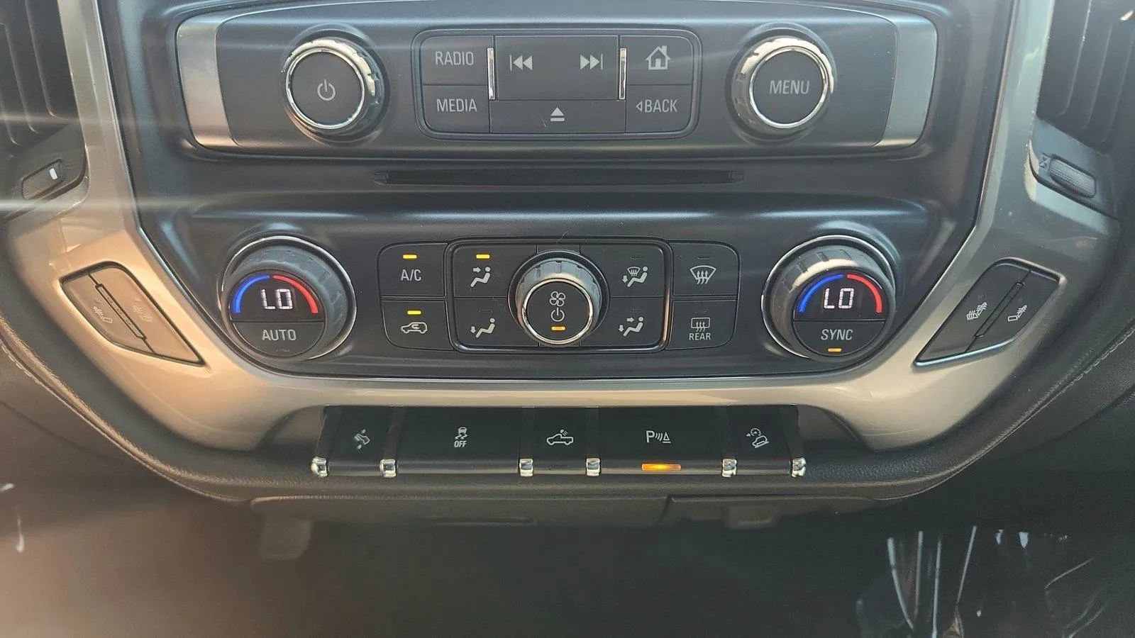 Used 2017 Chevrolet Silverado 2500 LTZ w/ LTZ Plus Package AWD/4WD image 22