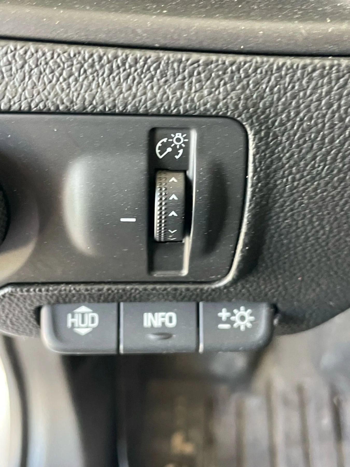 Used 2017 Buick Envision Premium w/ Driver Confidence Package image 22