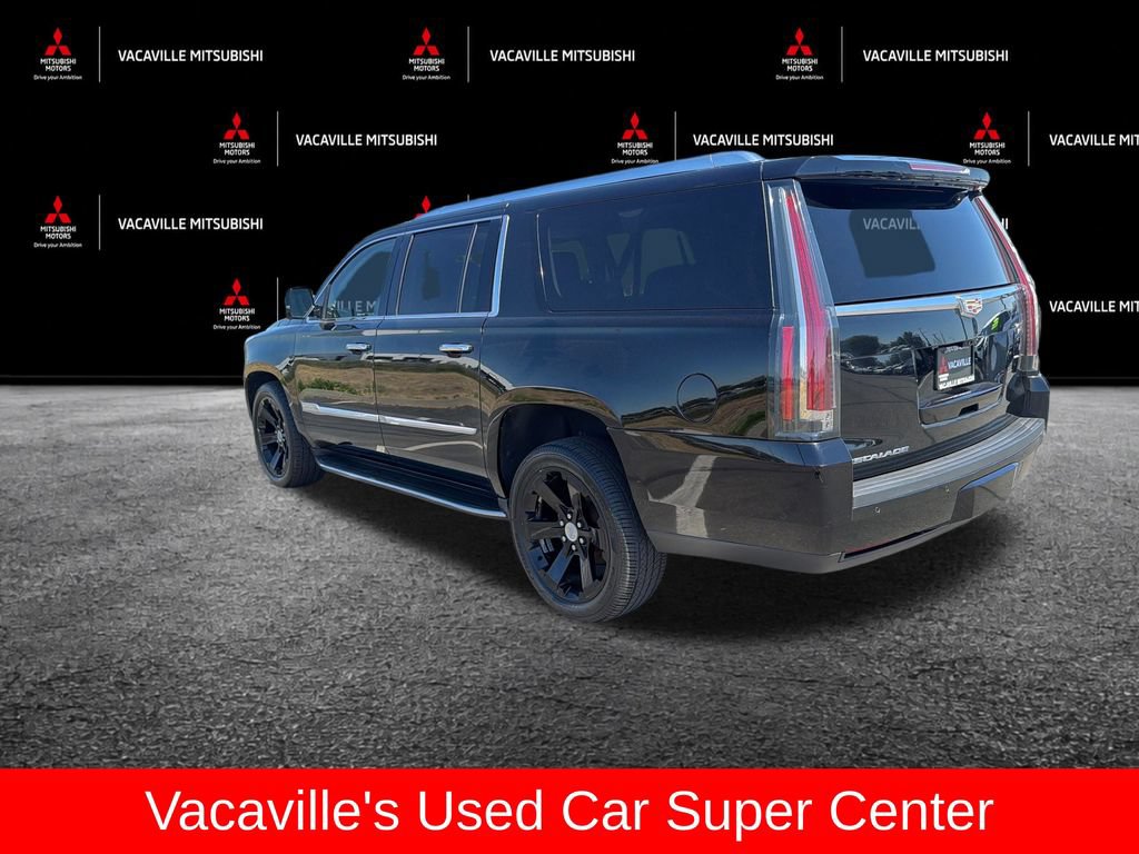 Used 2020 Cadillac Escalade ESV Luxury AWD/4WD image 3