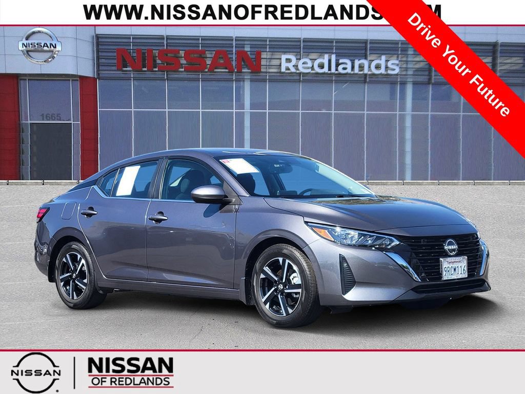 Used 2025 Nissan Sentra SV FWD image 1