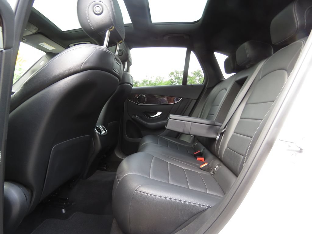 Used 2019 Mercedes-Benz GLC 300 4MATIC image 20