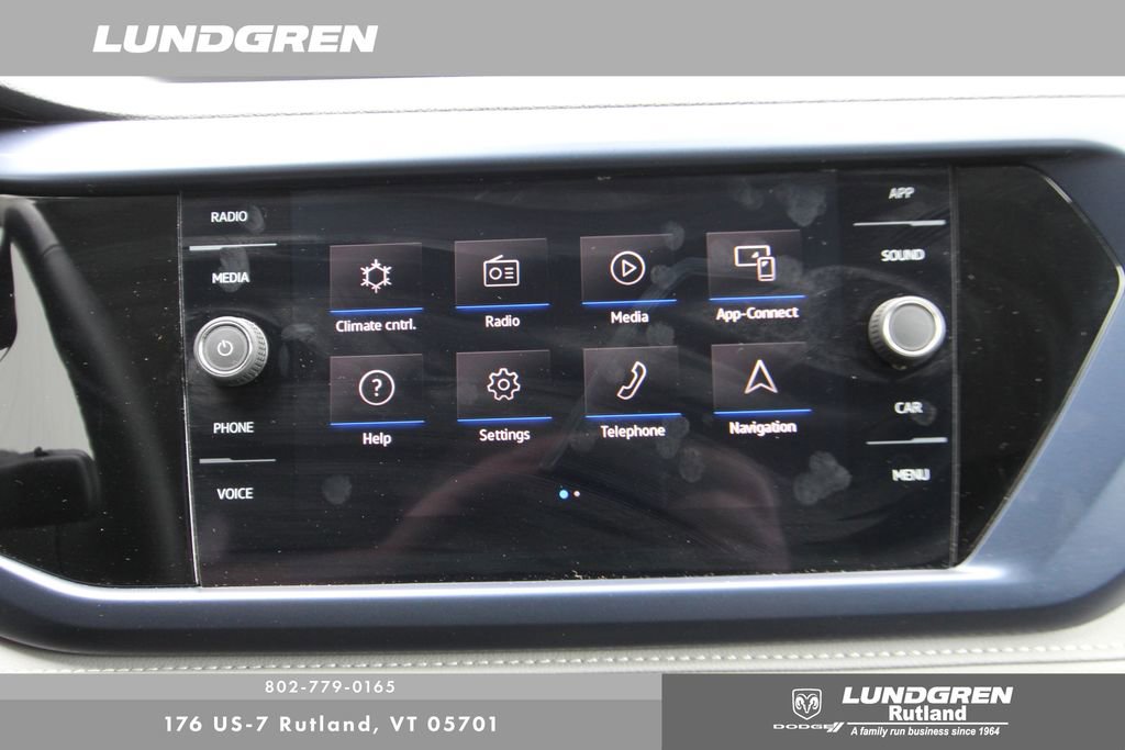 Used 2024 Volkswagen Taos SE image 18