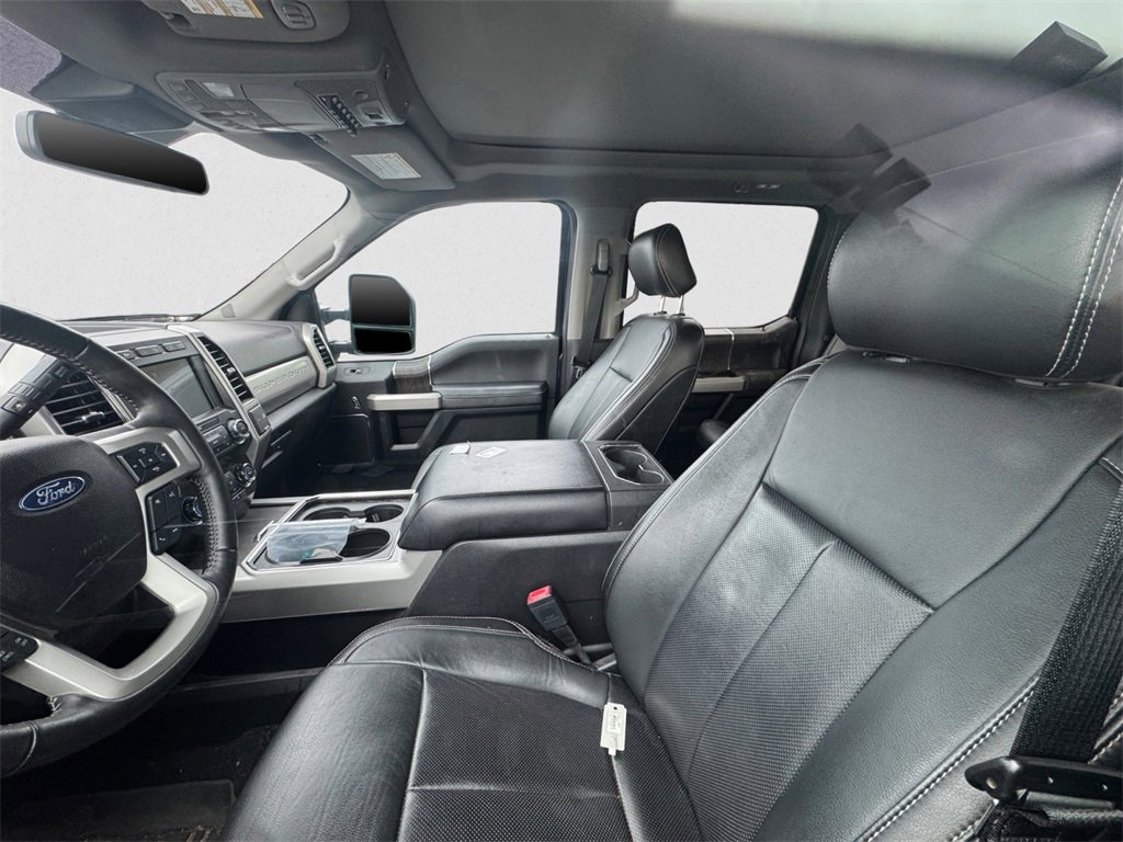 Used 2020 Ford F350 Lariat image 5
