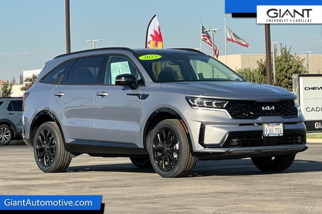 Used 2023 Kia Sorento SX