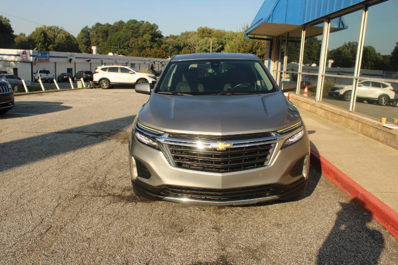 Used 2023 Chevrolet Equinox LT w/ Driver Convenience Package AWD/4WD image 2