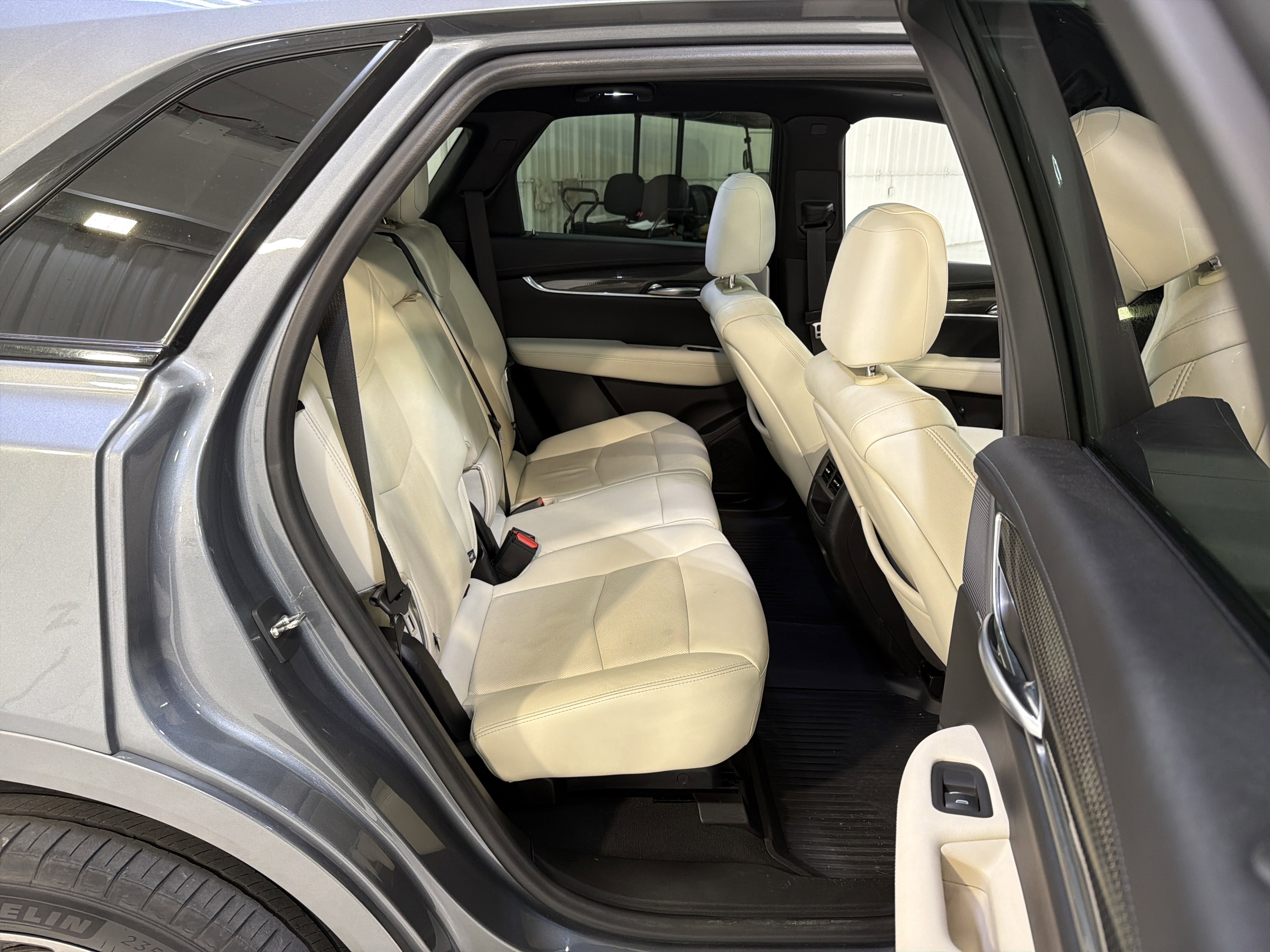 Used 2020 Cadillac XT5 Sportv AWD/4WD image 13