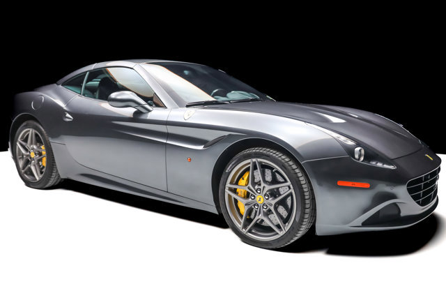 Used 2016 Ferrari California T image 40
