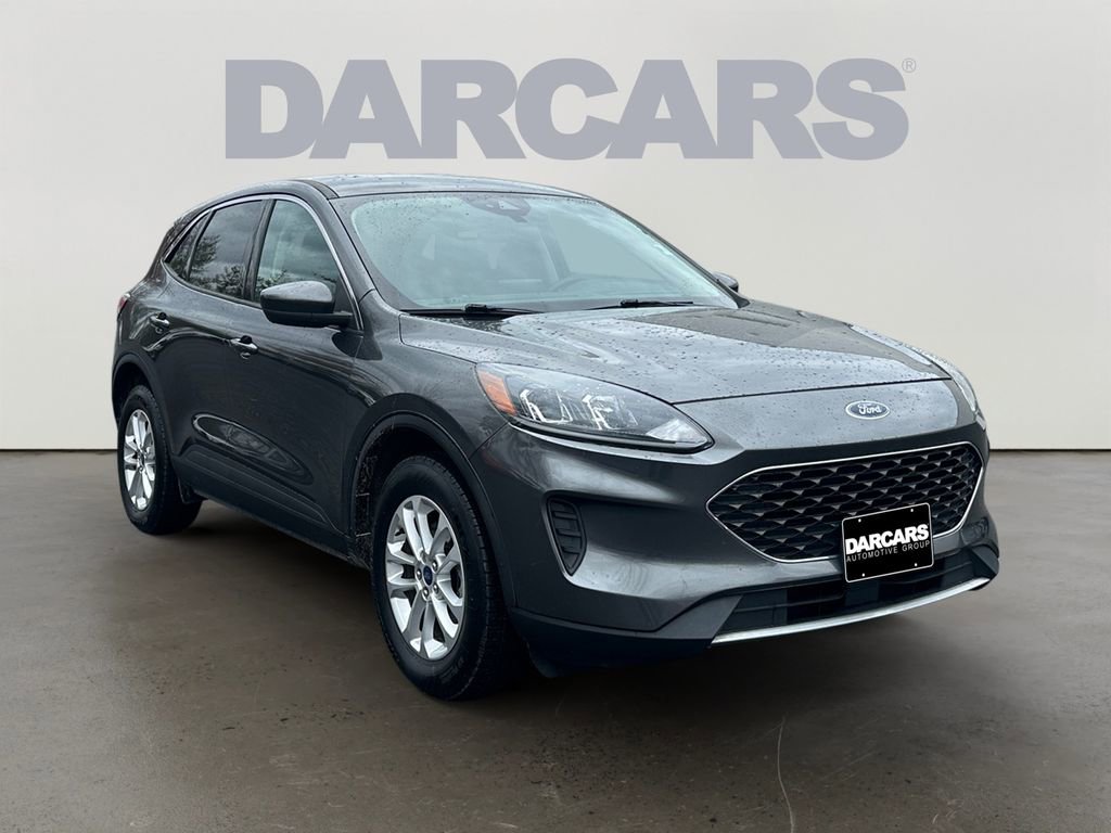 Used 2020 Ford Escape SE image 1