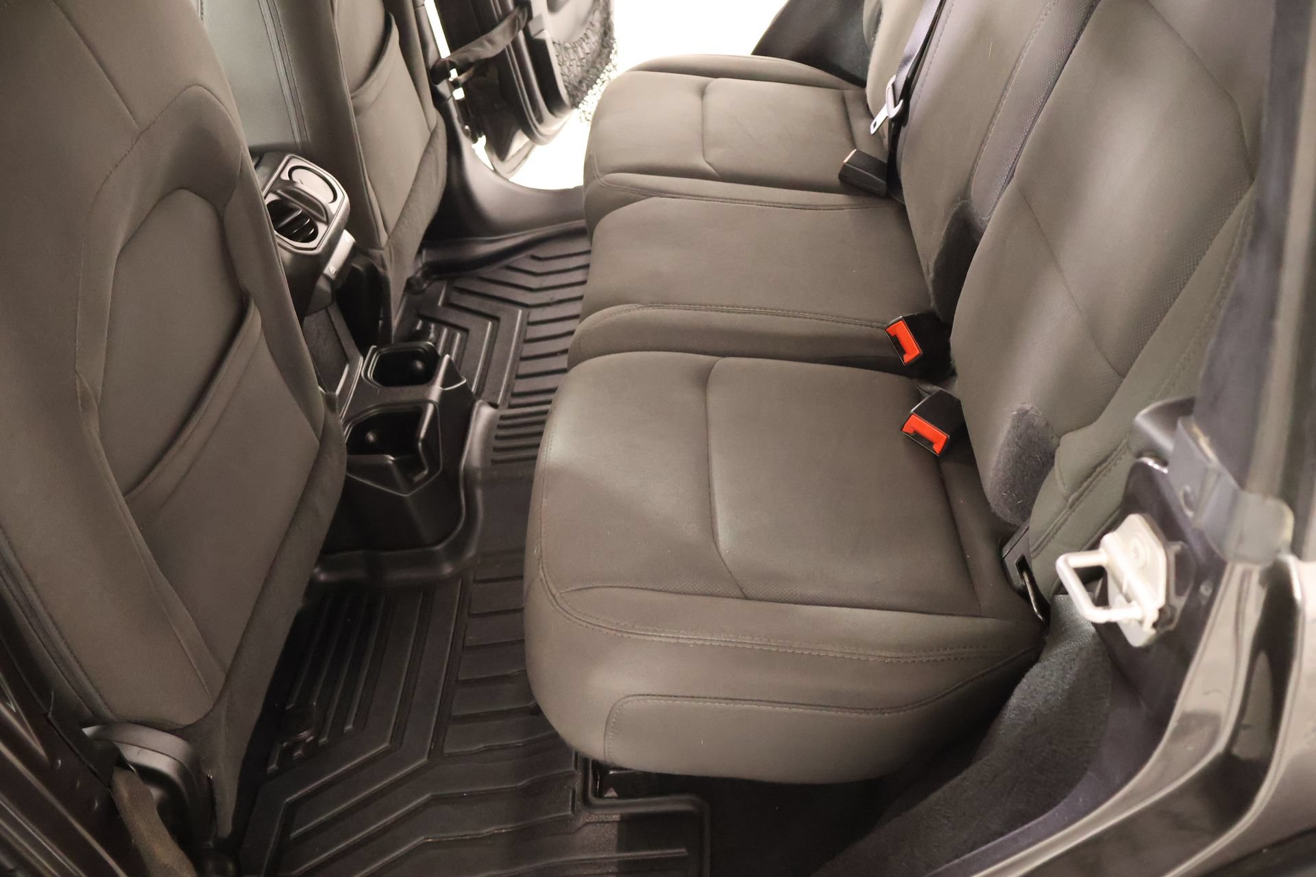 Used 2019 Jeep Wrangler Unlimited Sport S AWD/4WD image 11