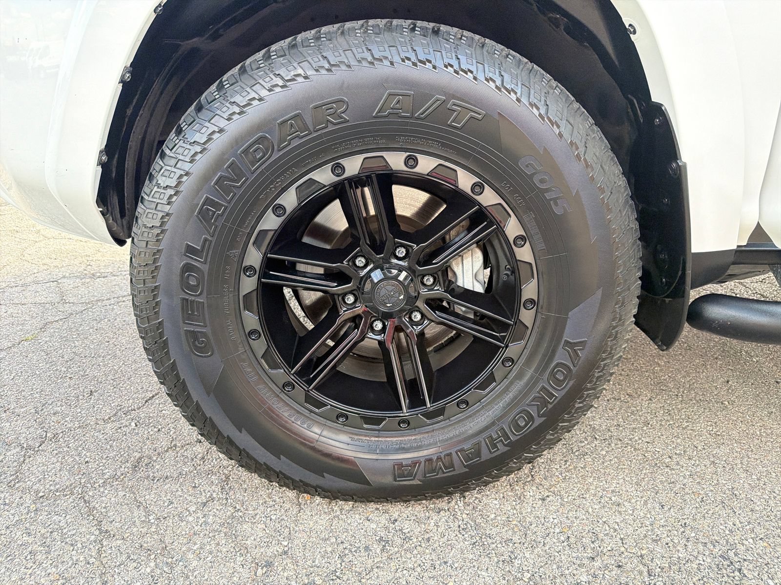 Used 2021 Toyota 4Runner SR5 Premium w/ Moonroof Package AWD/4WD image 31