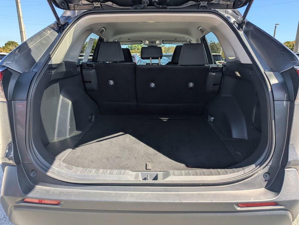 Used 2024 Toyota RAV4 XLE image 15