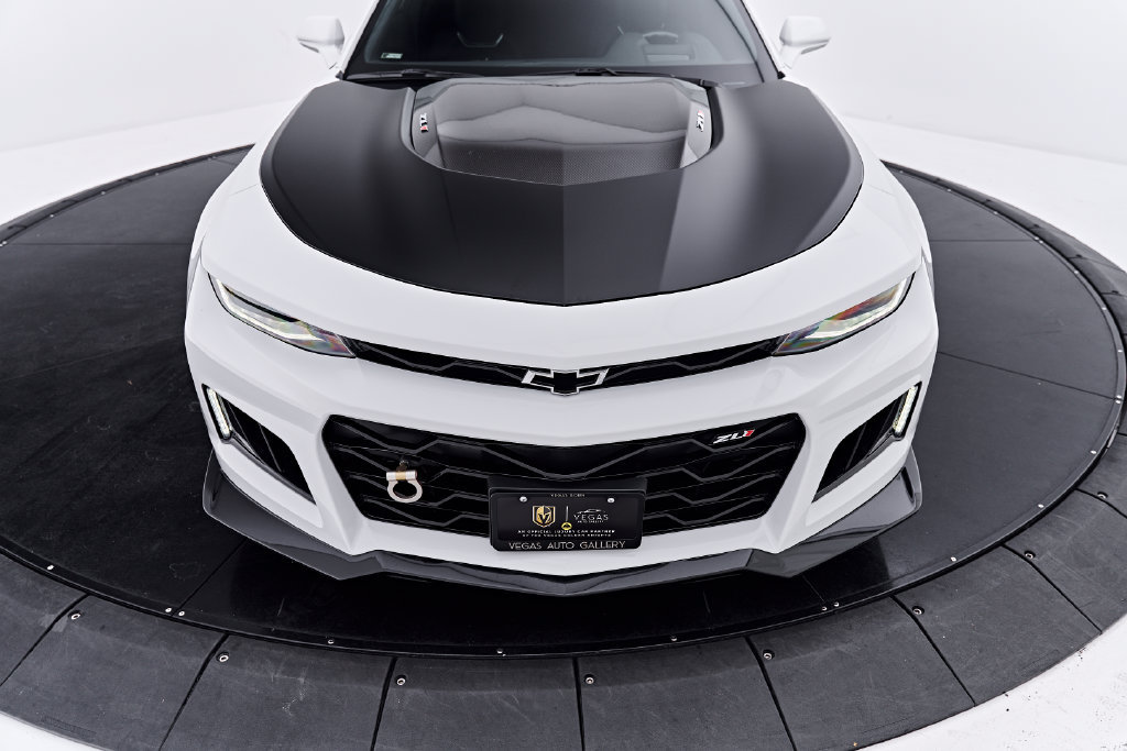 Used 2021 Chevrolet Camaro ZL1 RWD image 19