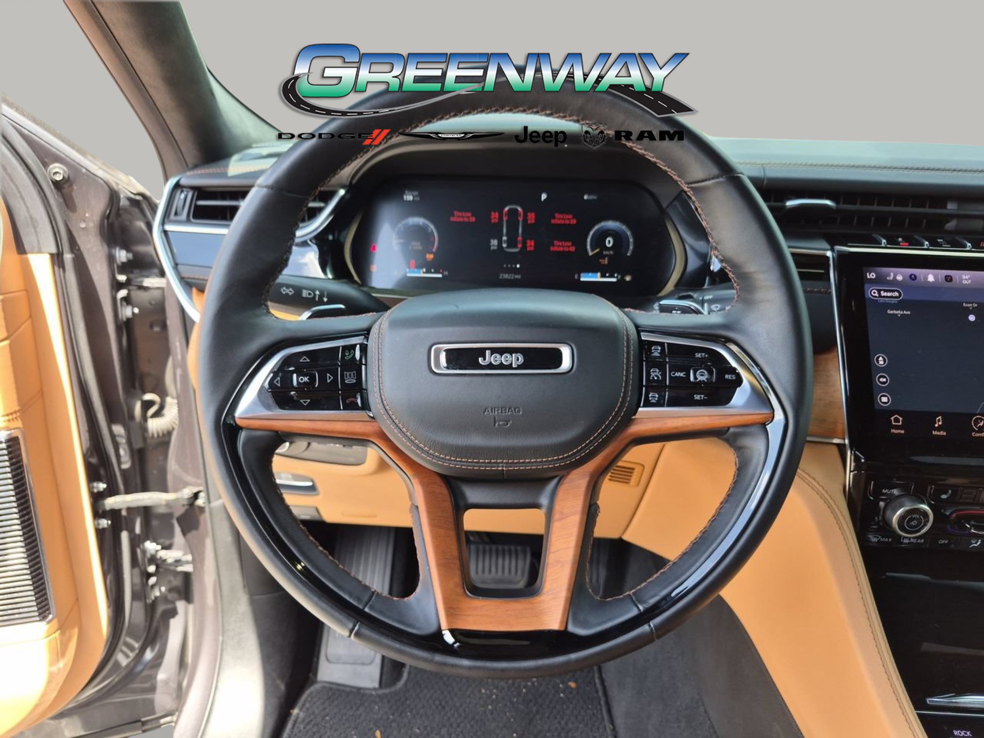 Used 2022 Jeep Grand Cherokee L Summit AWD/4WD image 24