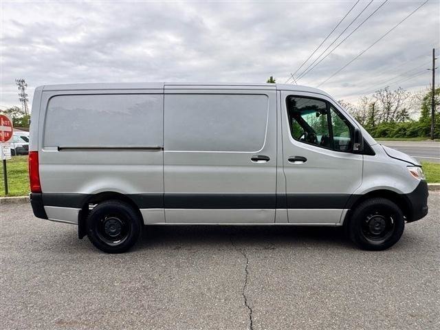 Used 2019 Mercedes-Benz Sprinter 1500 image 4