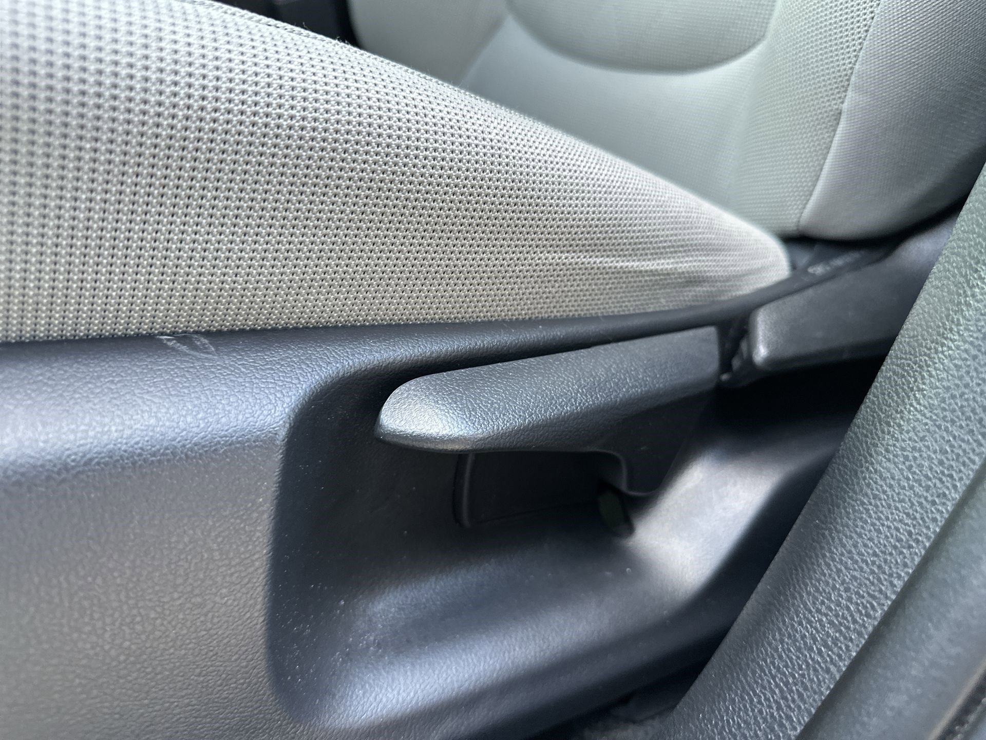 Used 2024 Toyota Corolla Cross L image 14