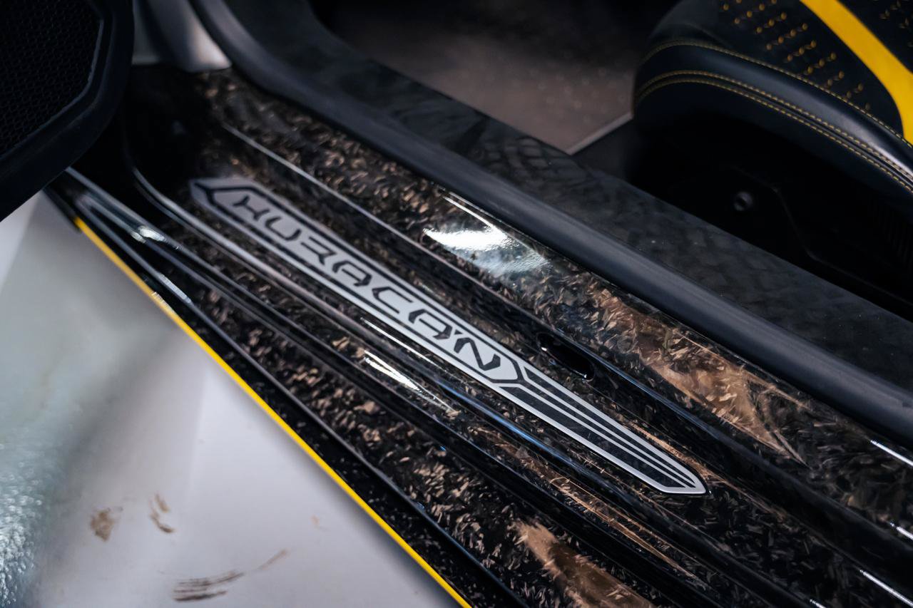 Used 2018 Lamborghini Huracan AWD/4WD image 77
