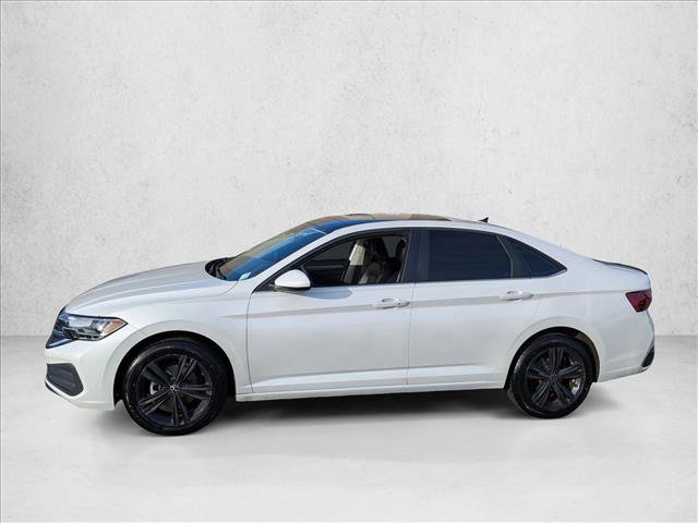 Used 2023 Volkswagen Jetta SE w/ Panoramic Sunroof Package FWD image 9